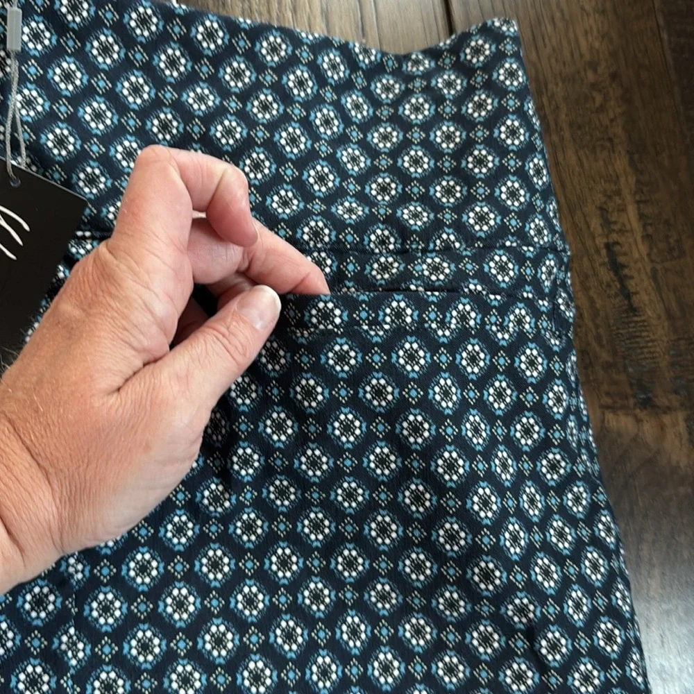 Walter Hagen NWT S Golf Blue pattern Skort‎ - Picture 8 of 8